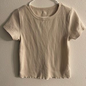 Old navy cream colored tee. Size medium
